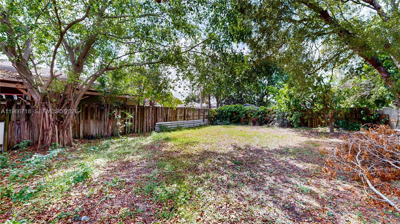 AVOCADO VILLAS - Residential