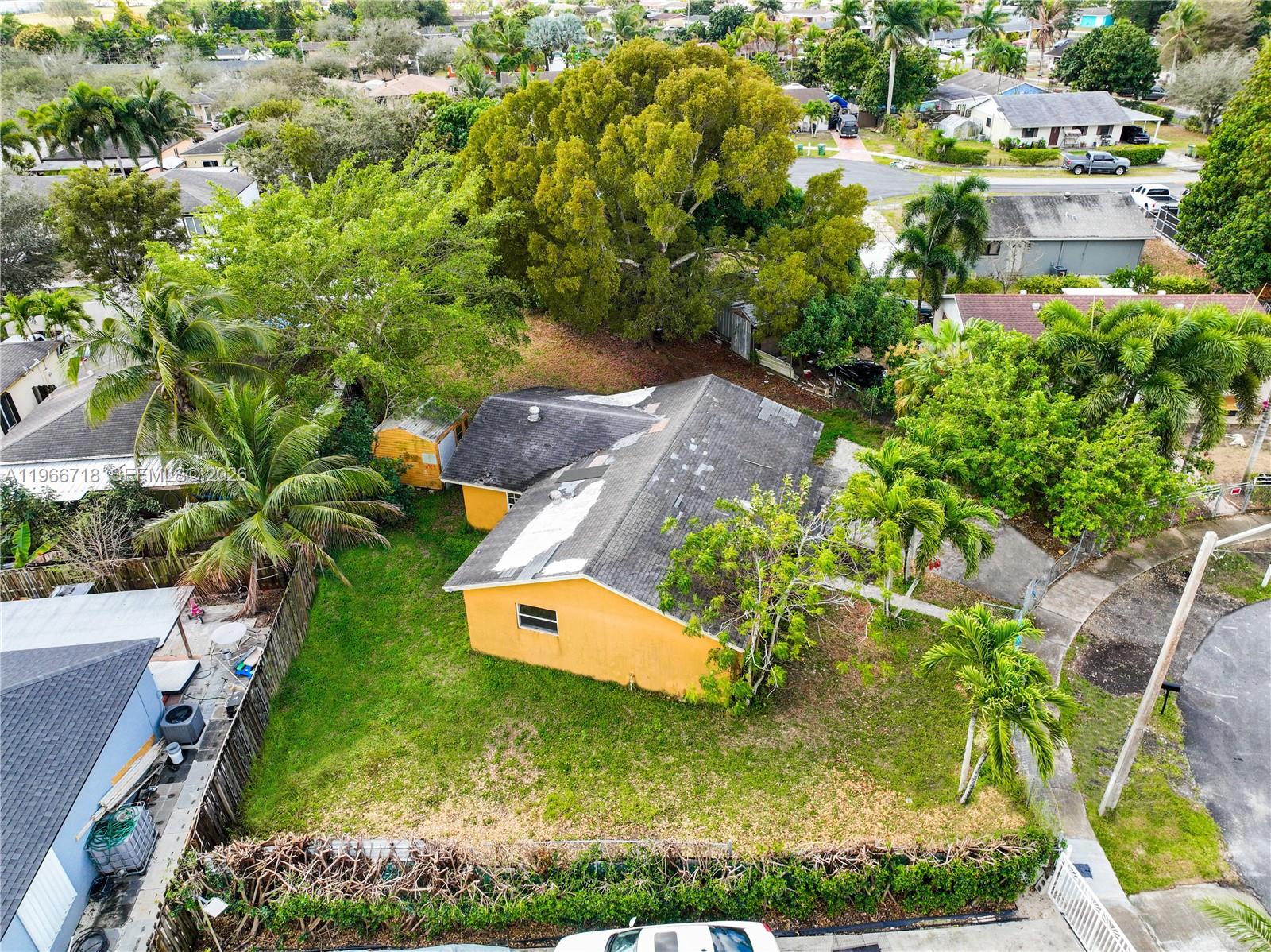 AVOCADO VILLAS - Residential