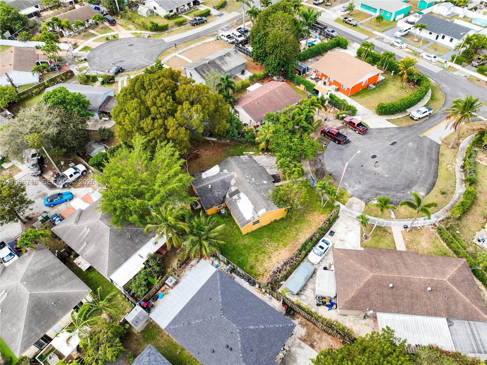 AVOCADO VILLAS - Residential