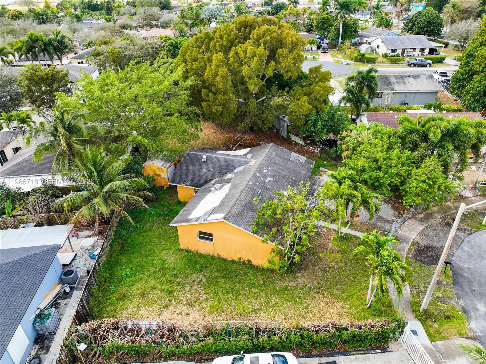 AVOCADO VILLAS - Residential