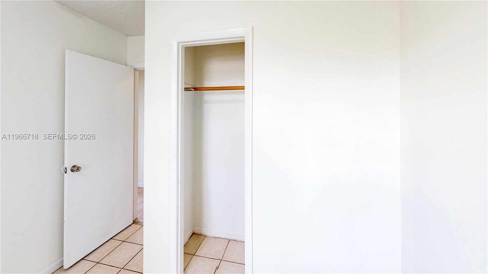 AVOCADO VILLAS - Residential