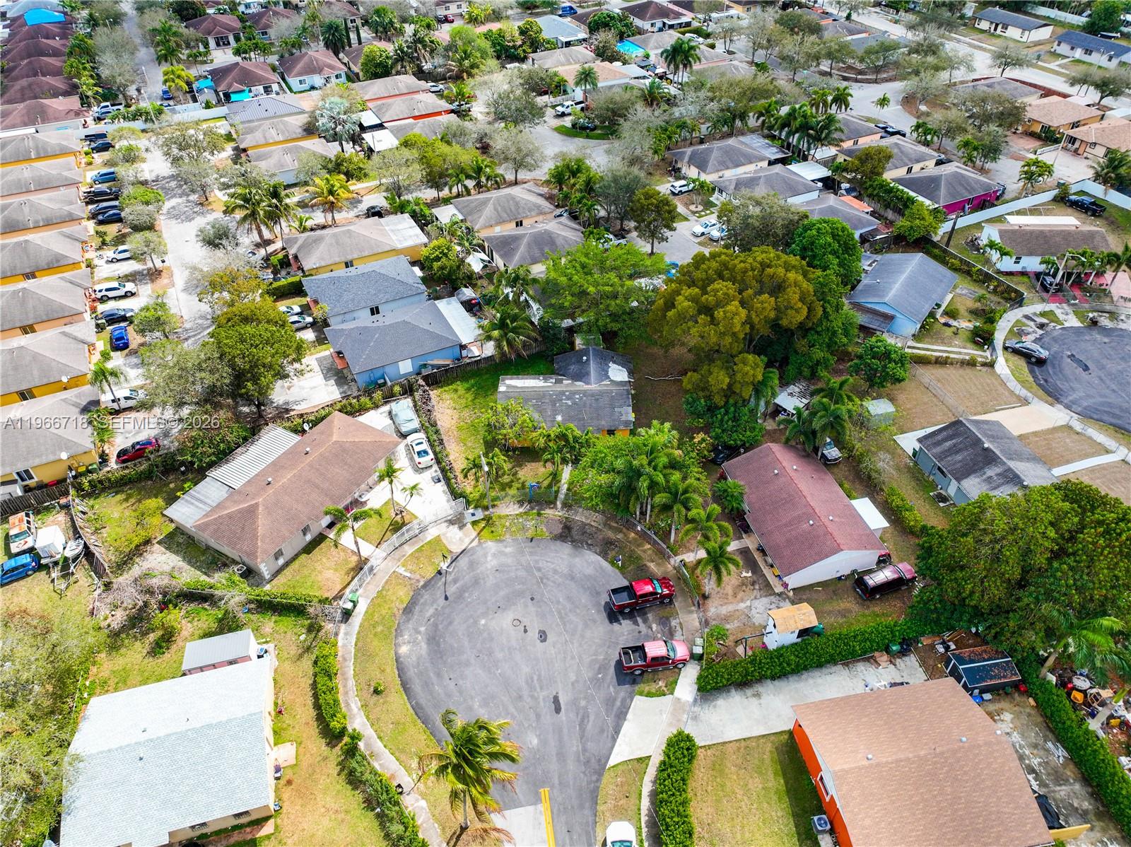 AVOCADO VILLAS - Residential