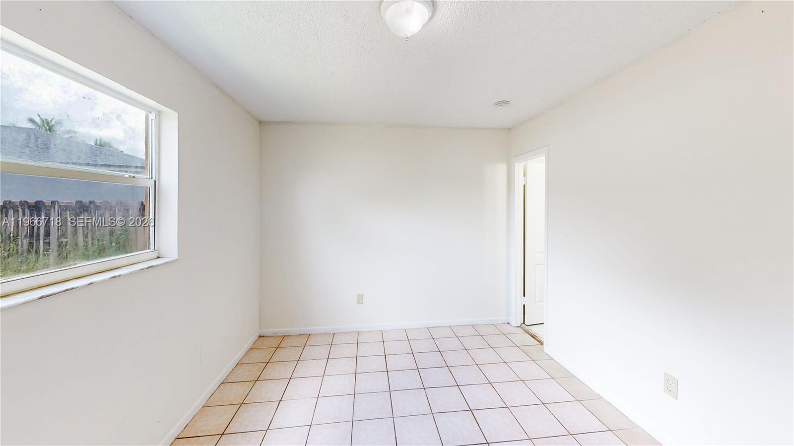 AVOCADO VILLAS - Residential