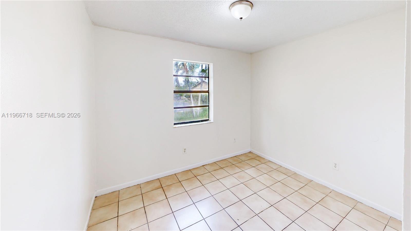 AVOCADO VILLAS - Residential