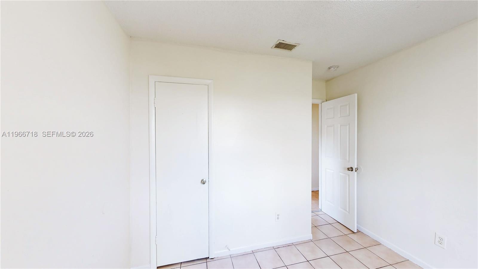 AVOCADO VILLAS - Residential