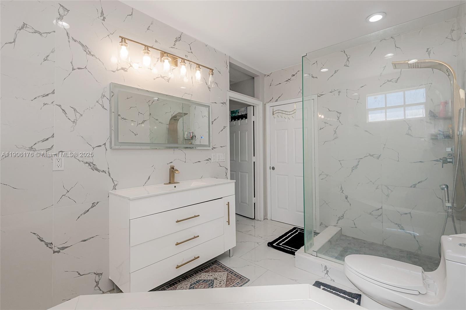 GARDEN CITY - Residential