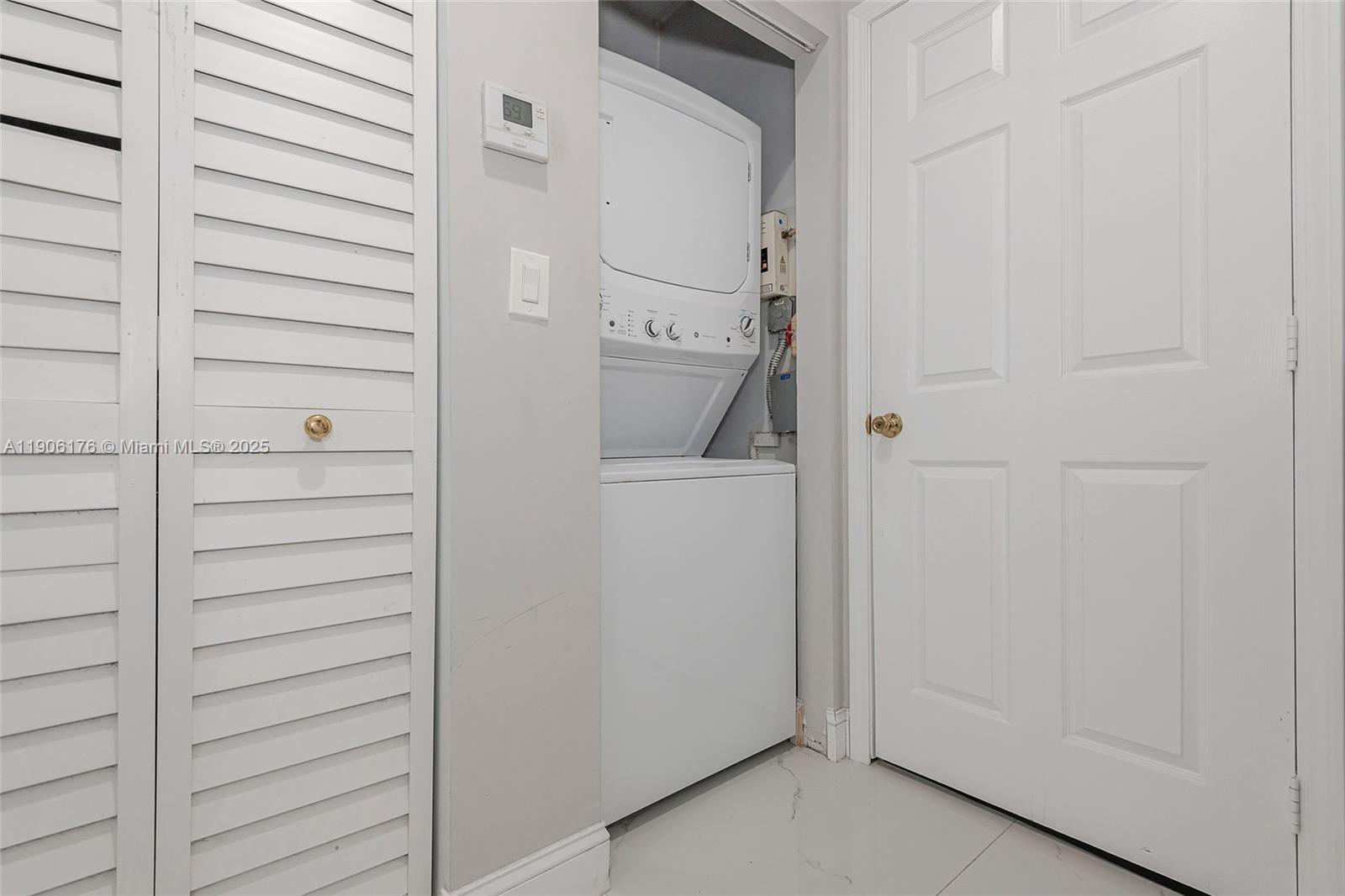 GARDEN CITY - Residential