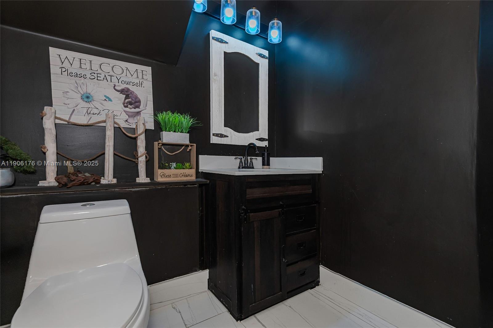 GARDEN CITY - Residential