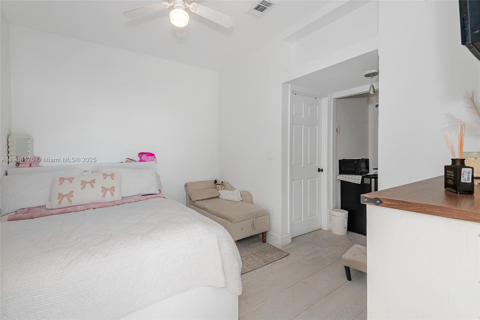 GARDEN CITY - Residential