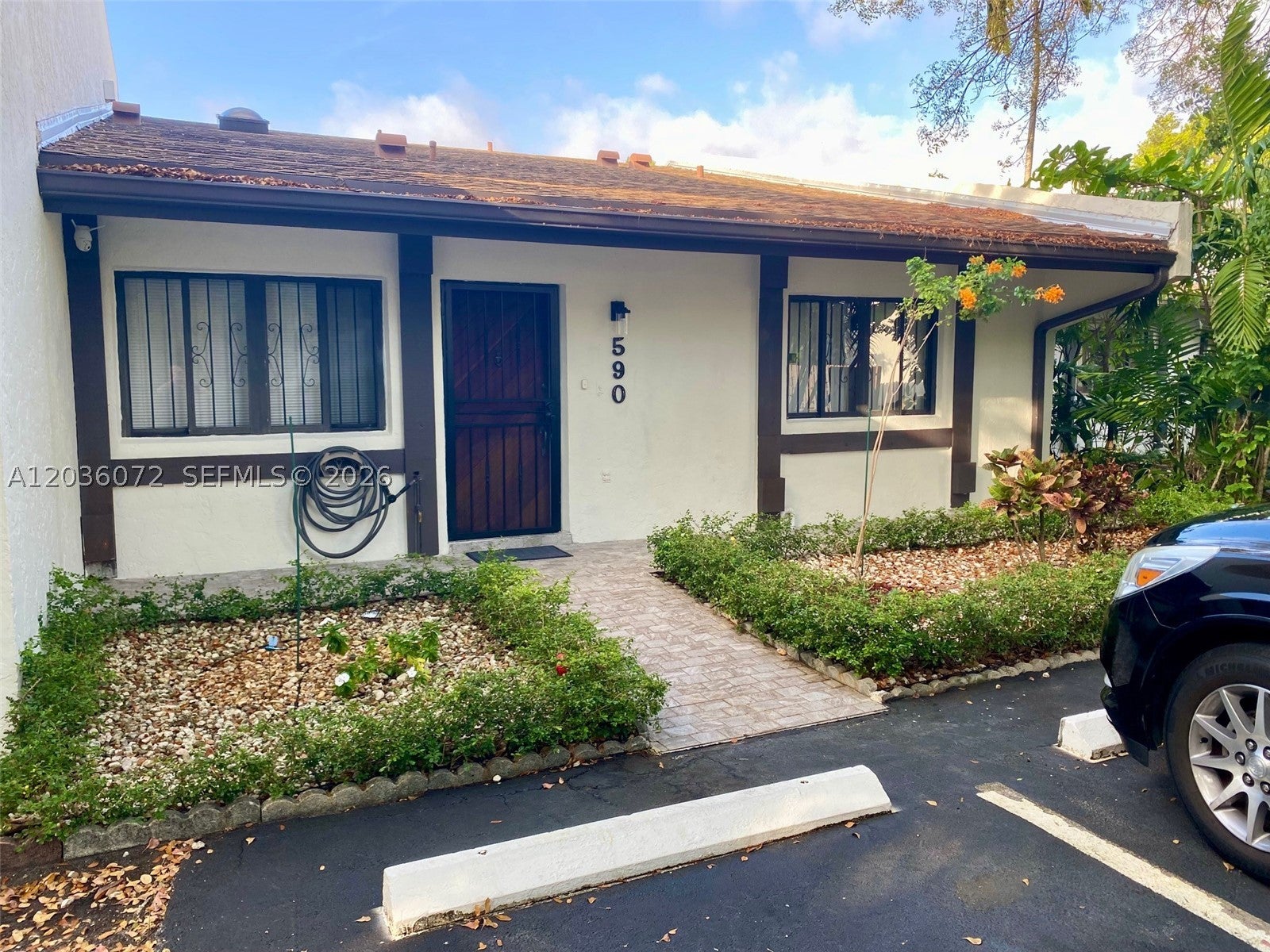 590 NE 199th Ter 2Y - Image 1