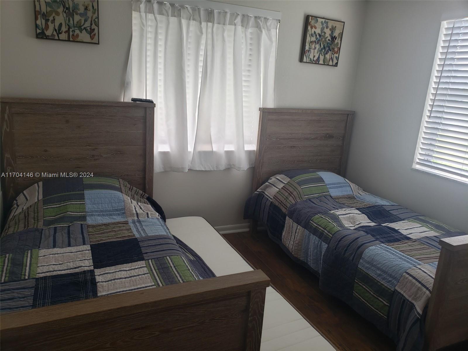 River Oaks - Residential Lease