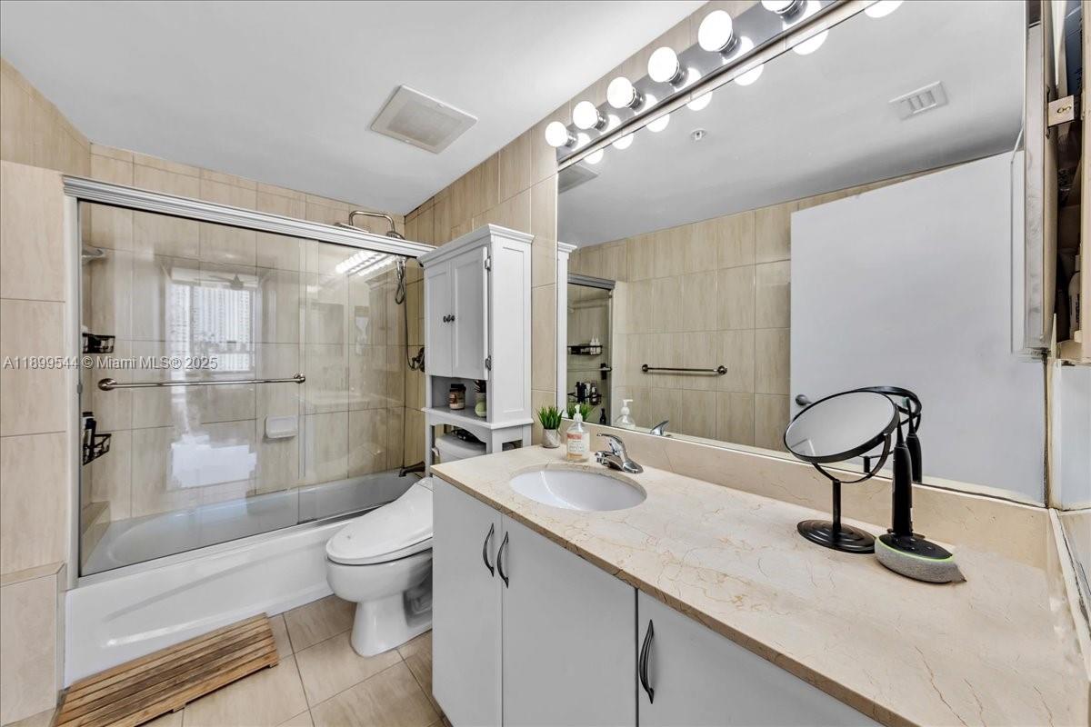 OPERA TOWER CONDO - Residential Lease