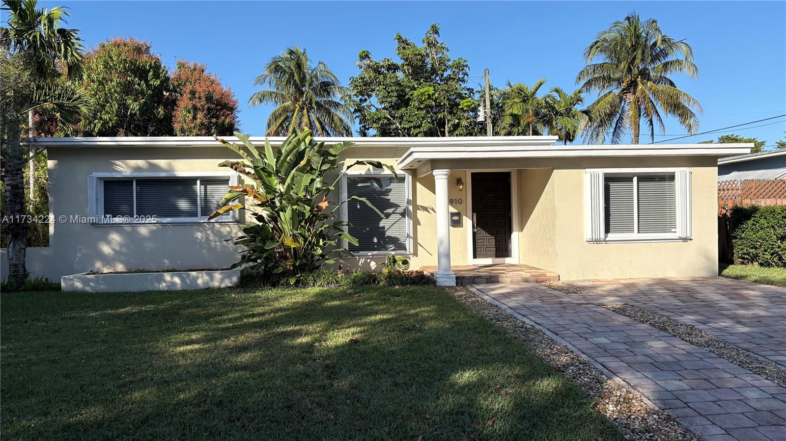 Photo 1 of 1910 Sw 64th Ave, West Miami, Florida, $899,000, Web #: 11734224