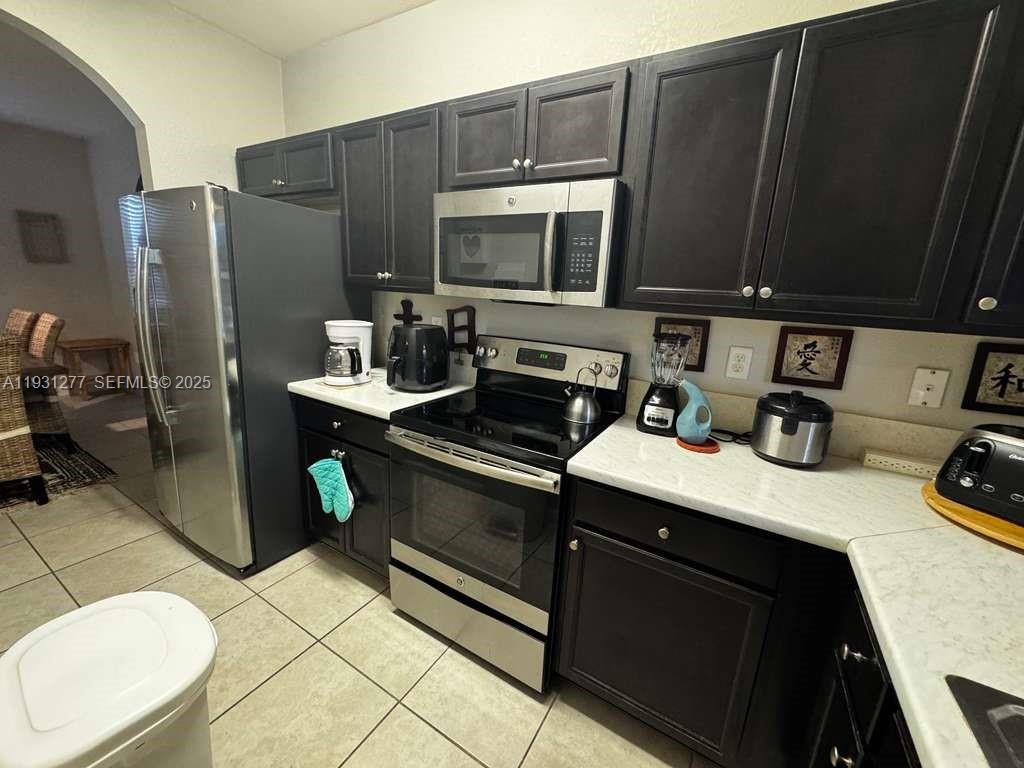 FIJI CONDO NO 1 - Residential Lease