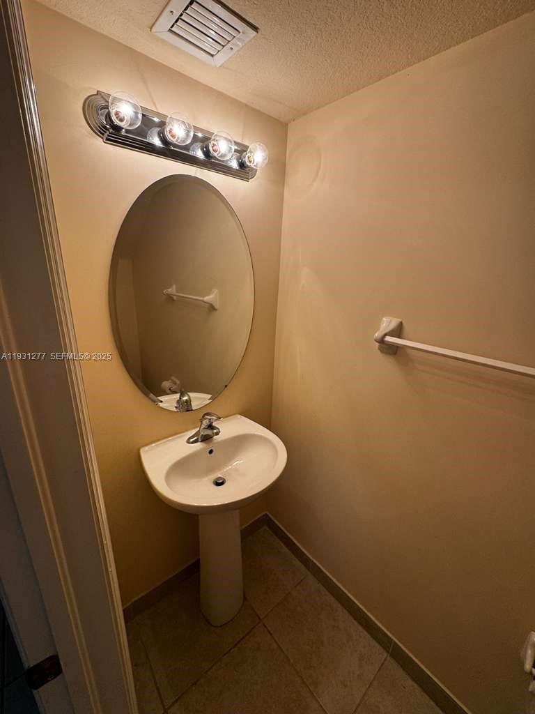 FIJI CONDO NO 1 - Residential Lease