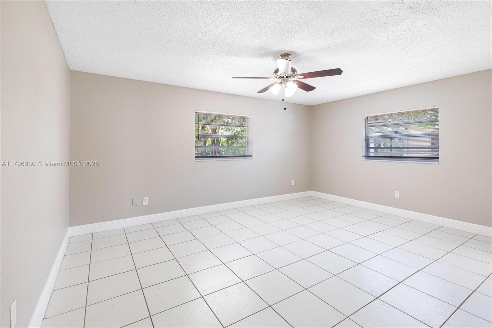 SANDALFOOT COVE SEC 3 - Residential