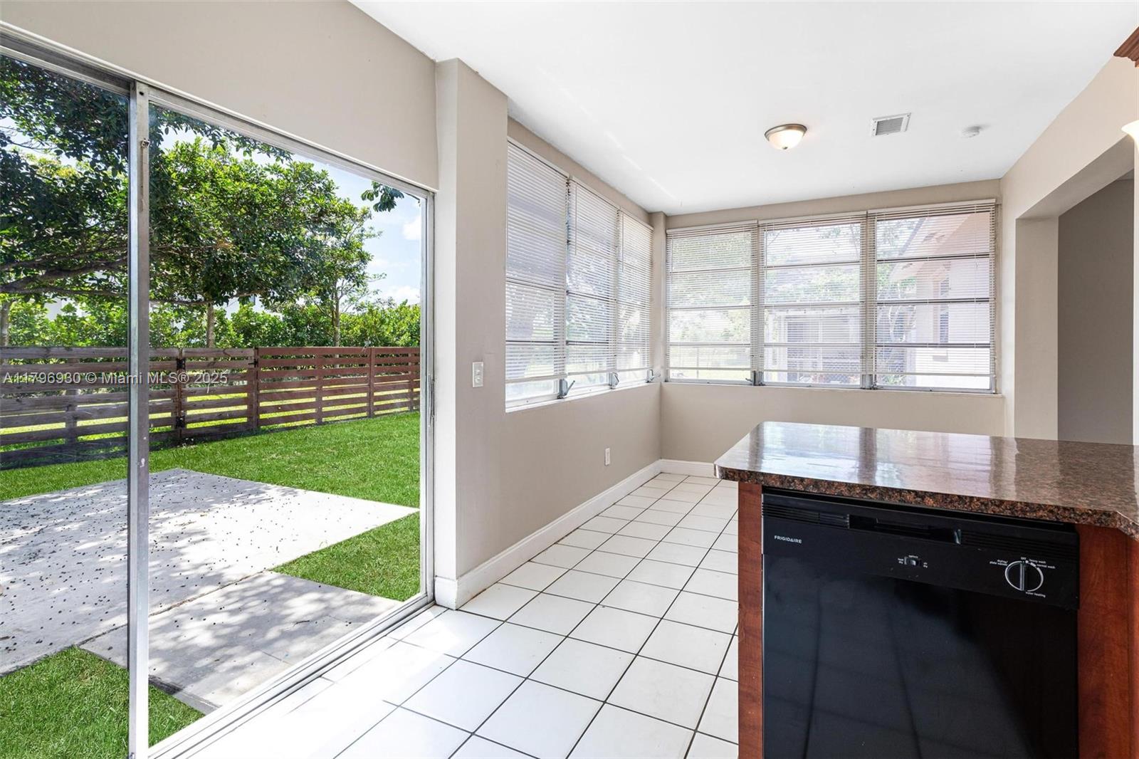 SANDALFOOT COVE SEC 3 - Residential