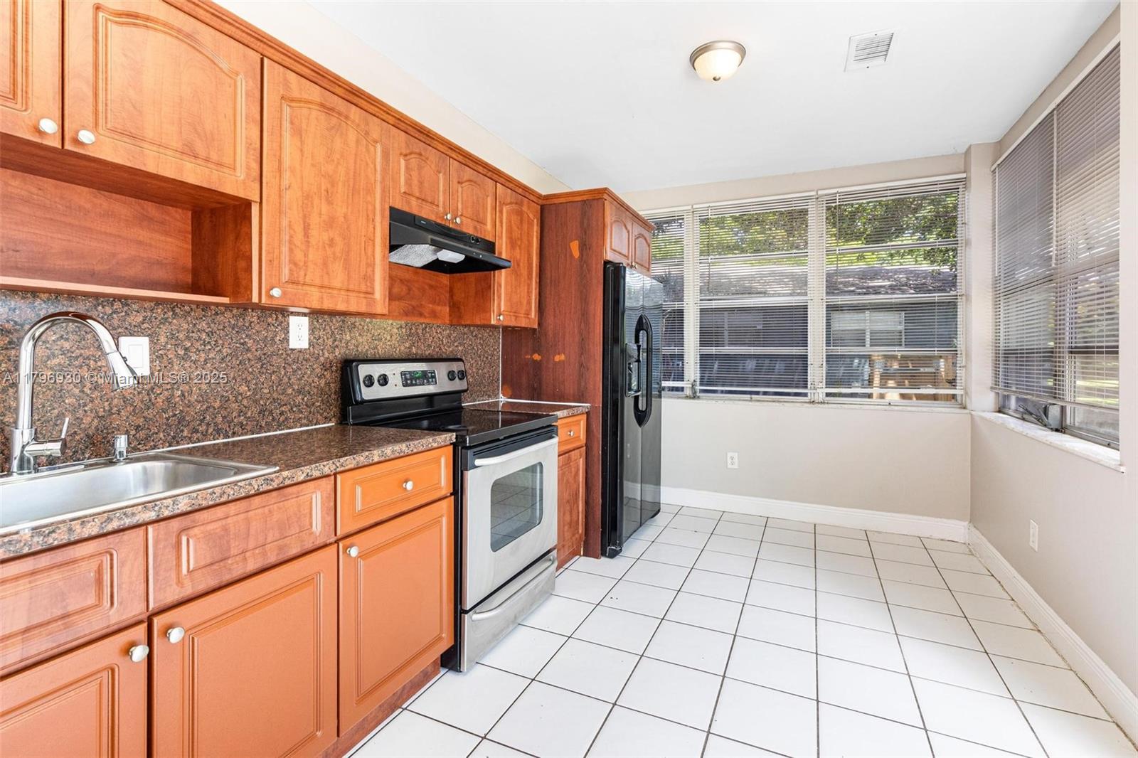 SANDALFOOT COVE SEC 3 - Residential