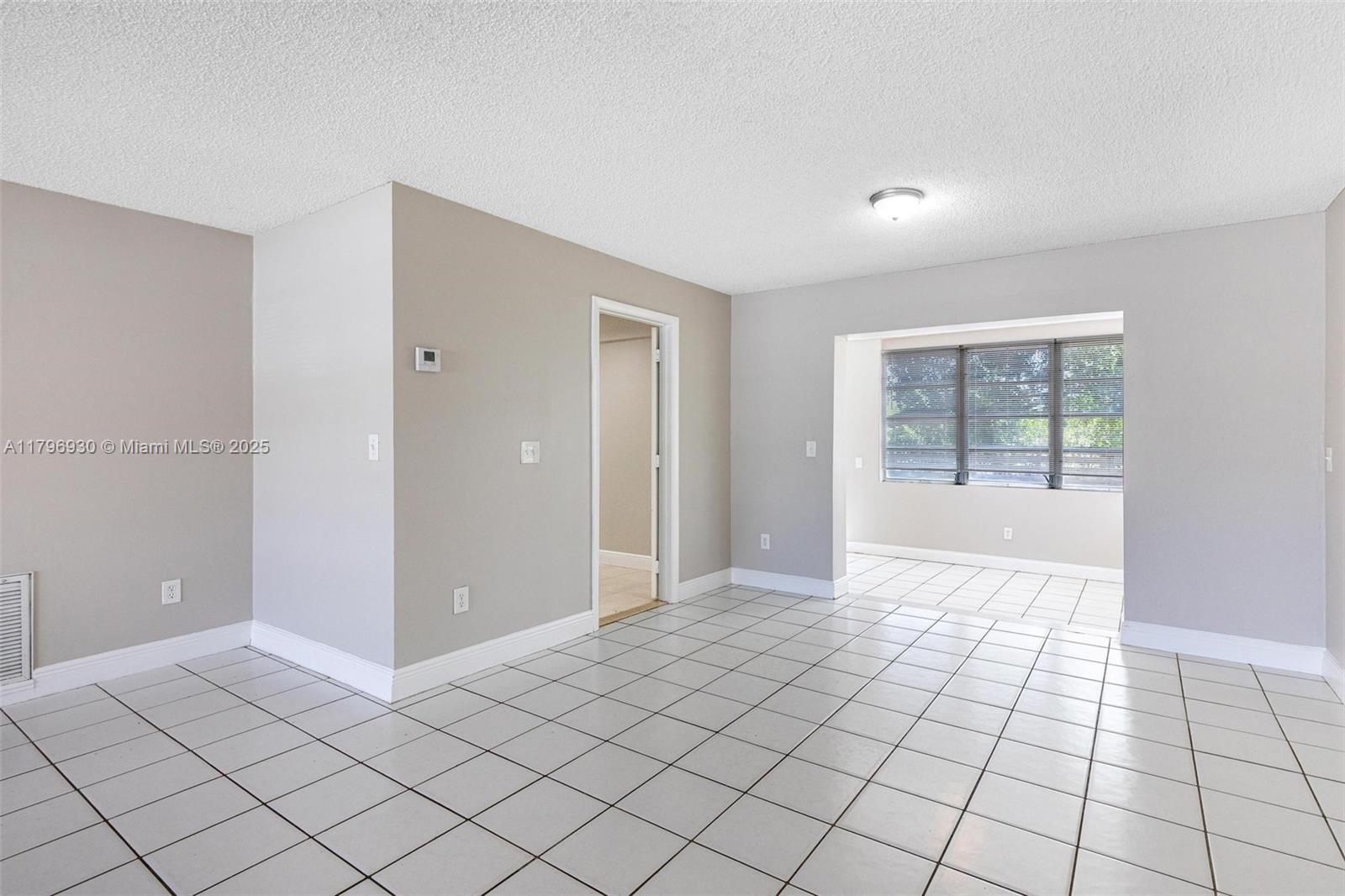 SANDALFOOT COVE SEC 3 - Residential