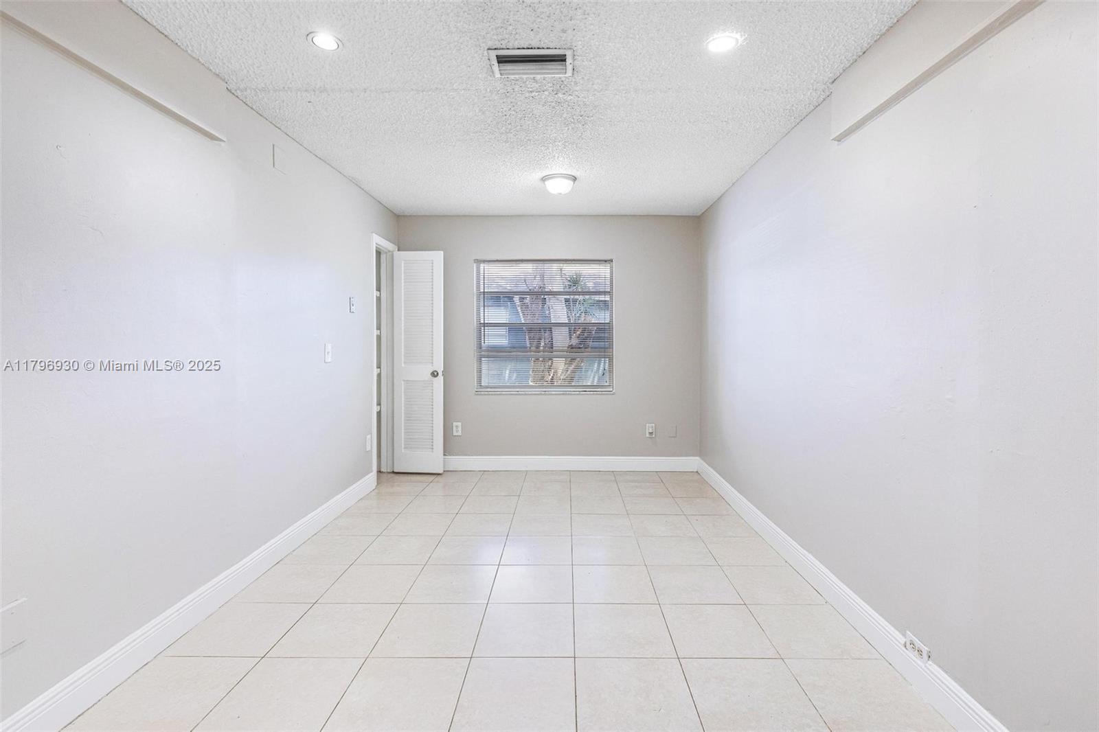 SANDALFOOT COVE SEC 3 - Residential