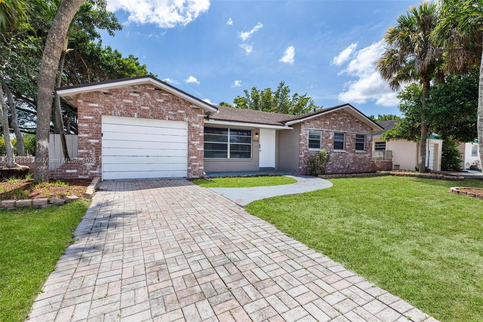 SANDALFOOT COVE SEC 3 - Residential