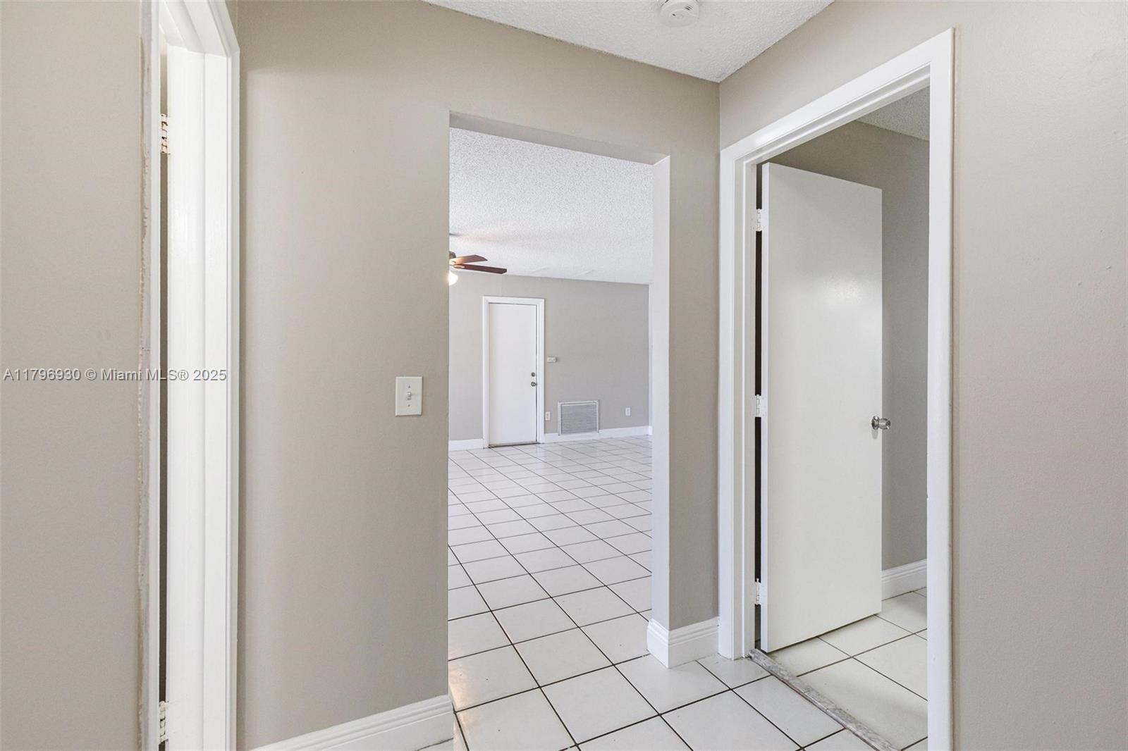SANDALFOOT COVE SEC 3 - Residential