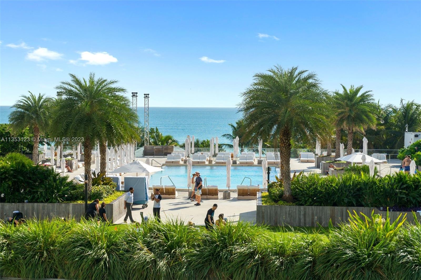 RONEY PALACE CONDO - Residential Lease