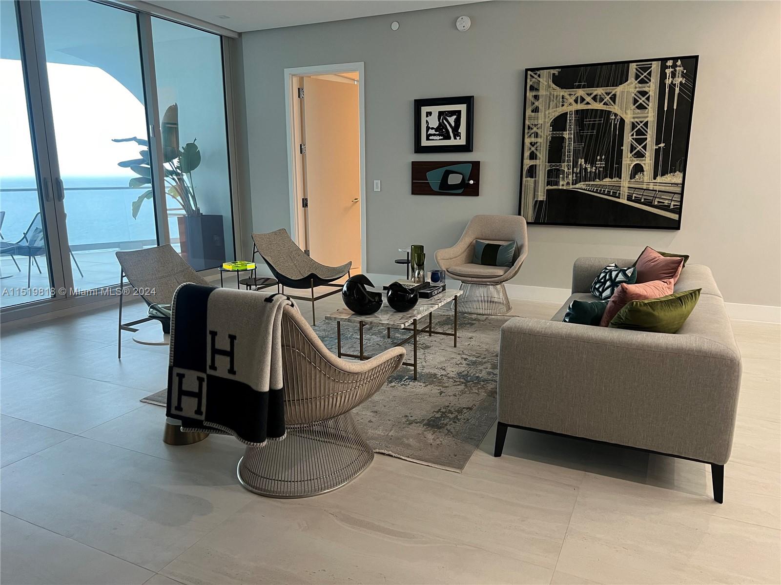 JADE SIGNATURE CONDO - Residential