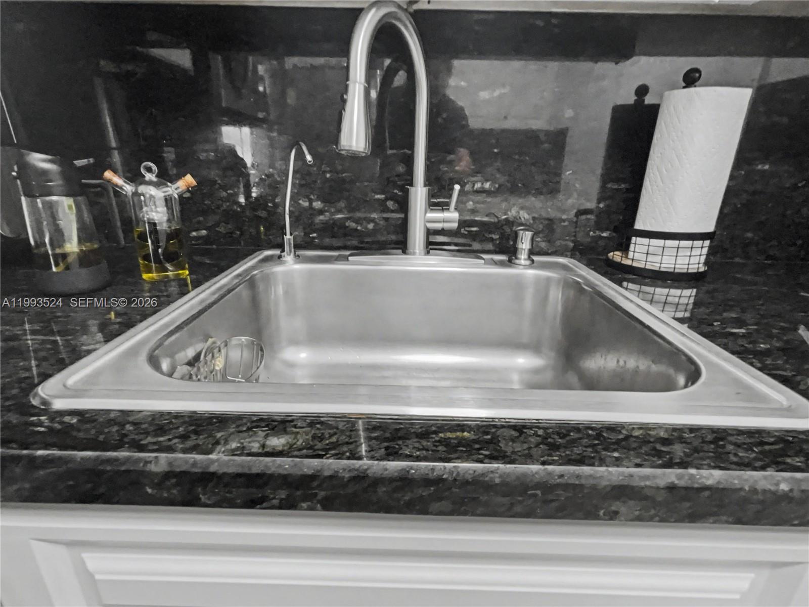 2270 NE 68th St 1901