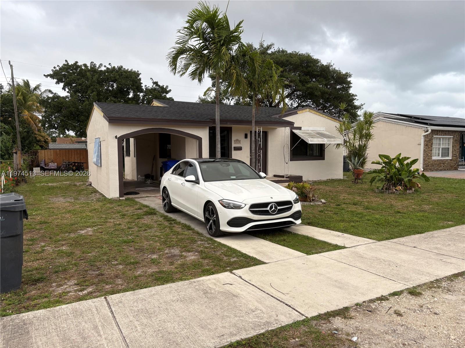 SUNSHINE MANOR - Residential Lease