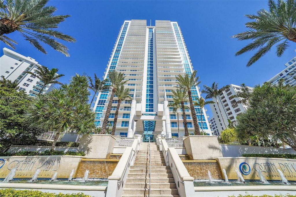 Photo of 3101 S Ocean Dr #2807, Hollywood, FL 33019 (MLS # A11977753)
