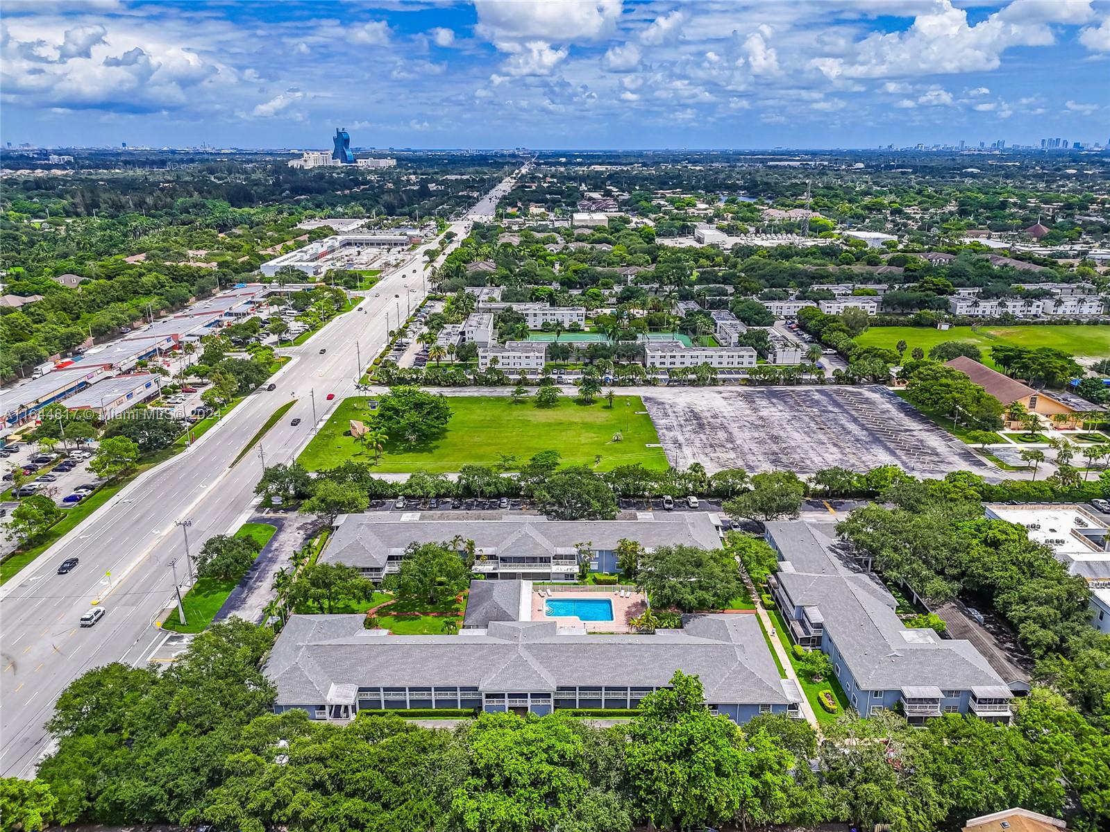OAK PATHS CONDO - Residential
