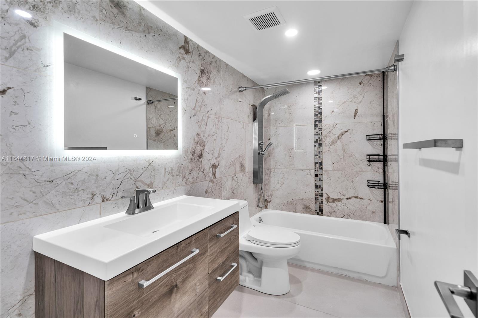 OAK PATHS CONDO - Residential
