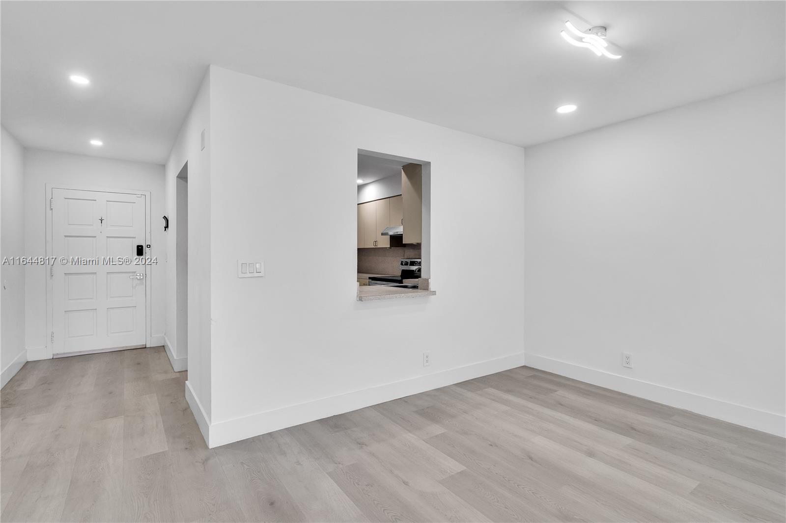 OAK PATHS CONDO - Residential