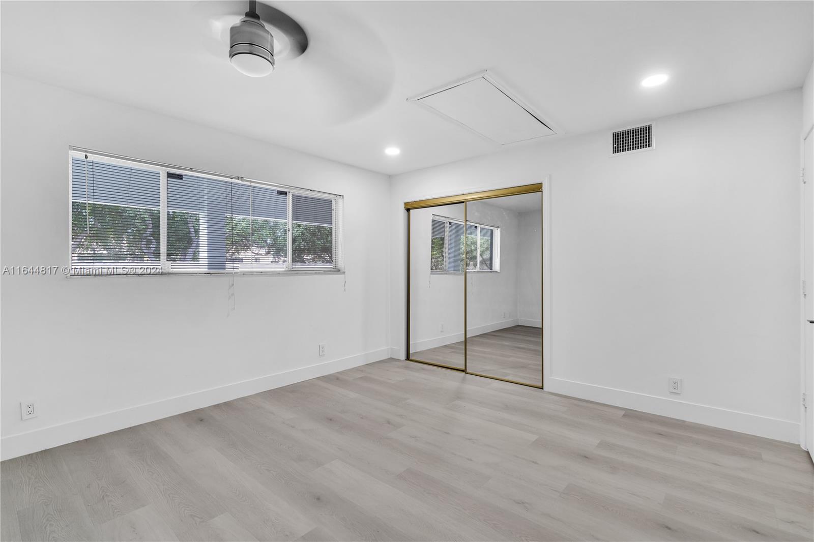 OAK PATHS CONDO - Residential