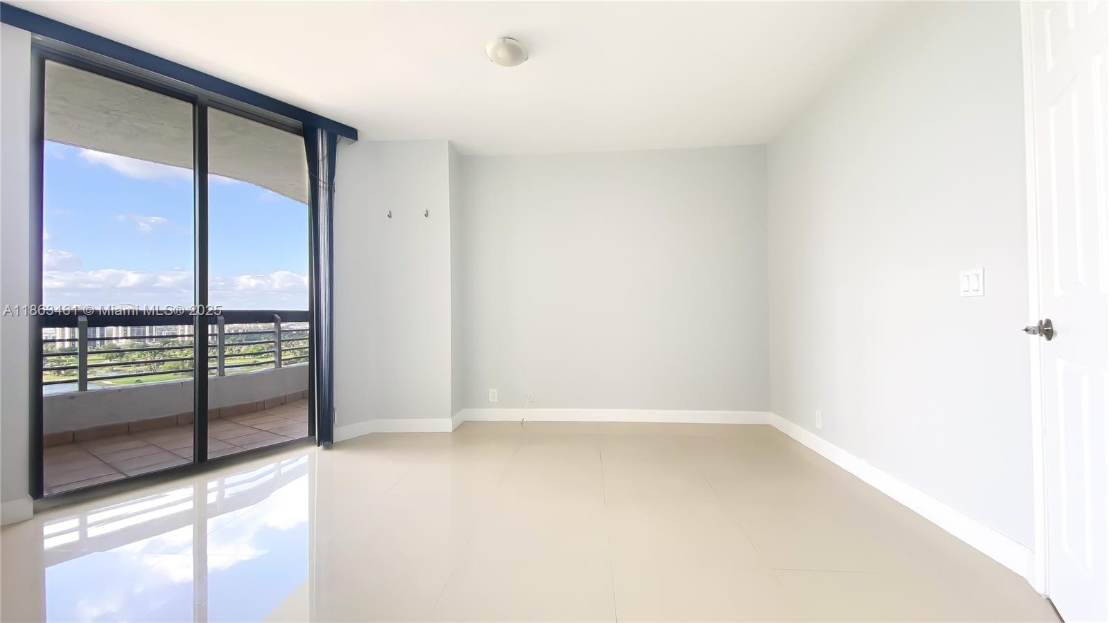 MYSTIC POINTE TOWER 600 C - Residential