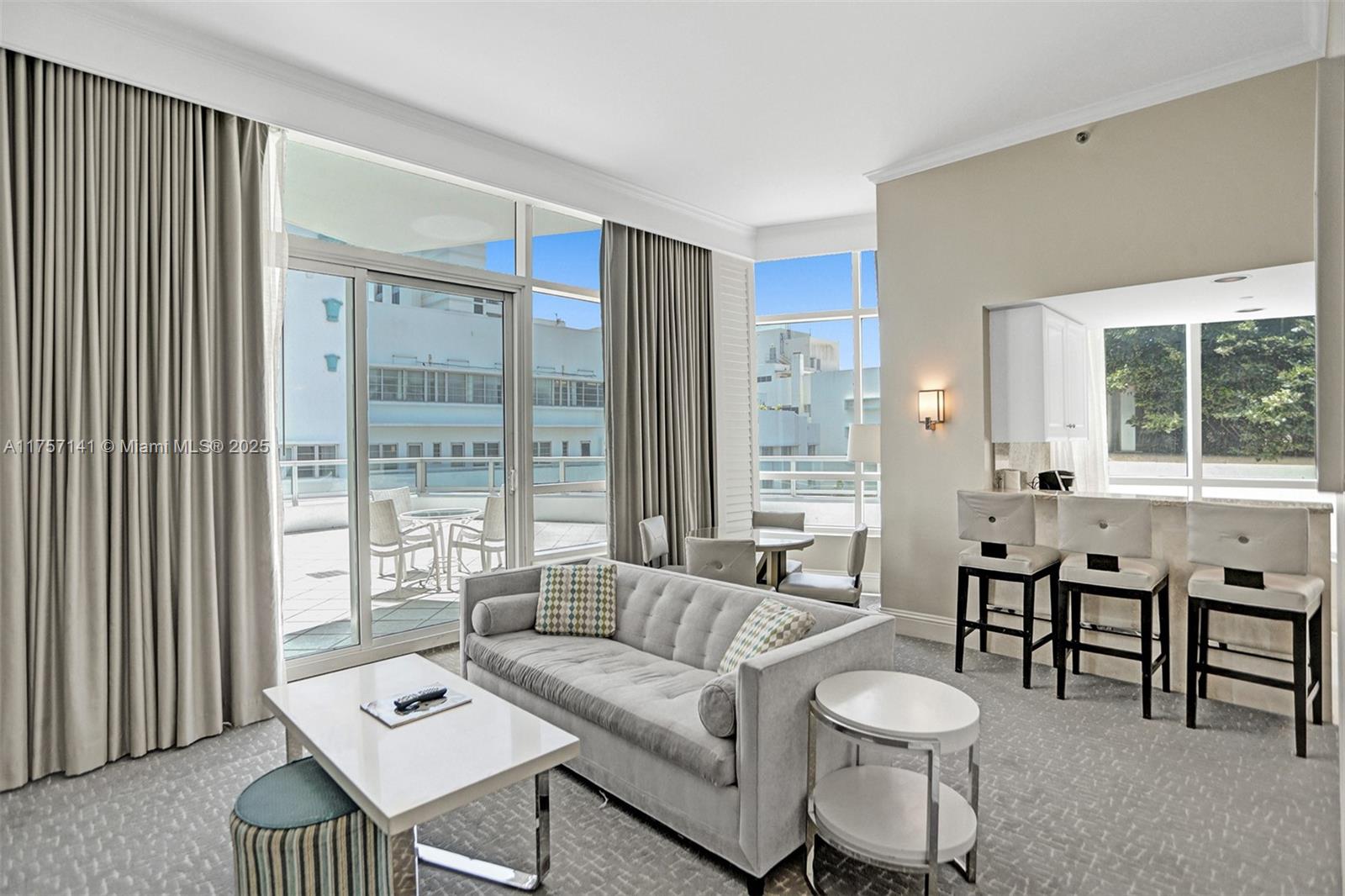 FONTAINEBLEAU II TRESOR - Residential