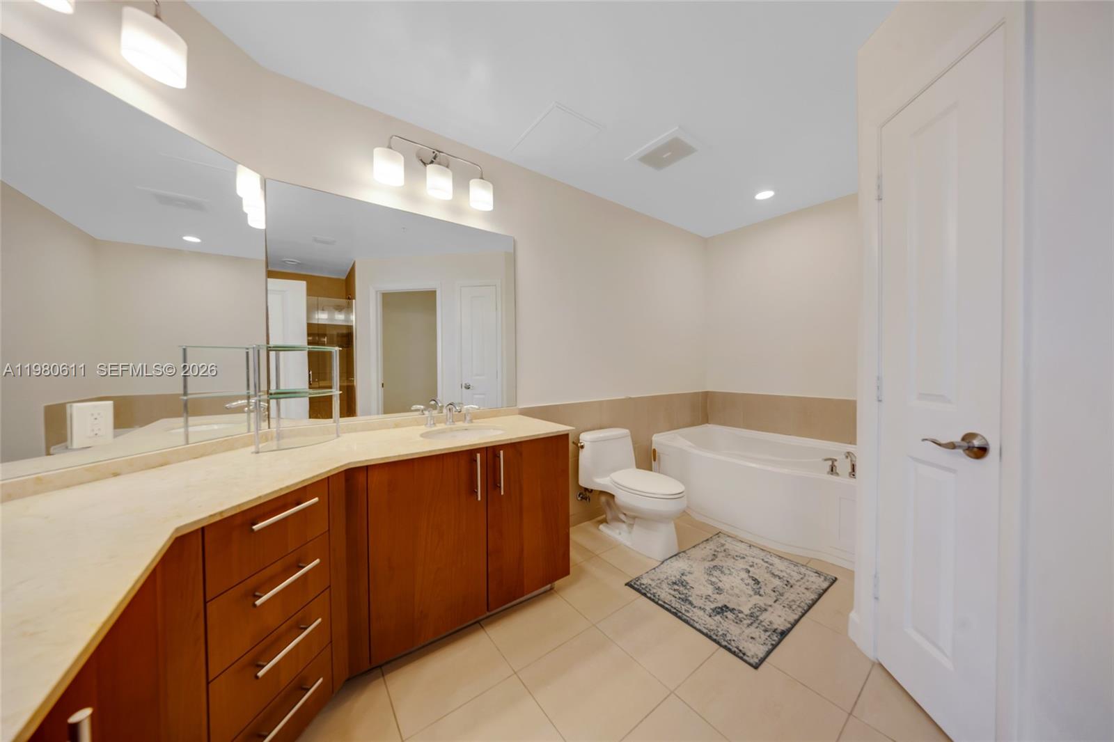 OCEAN MARINE YACHT CLUB C - Residential