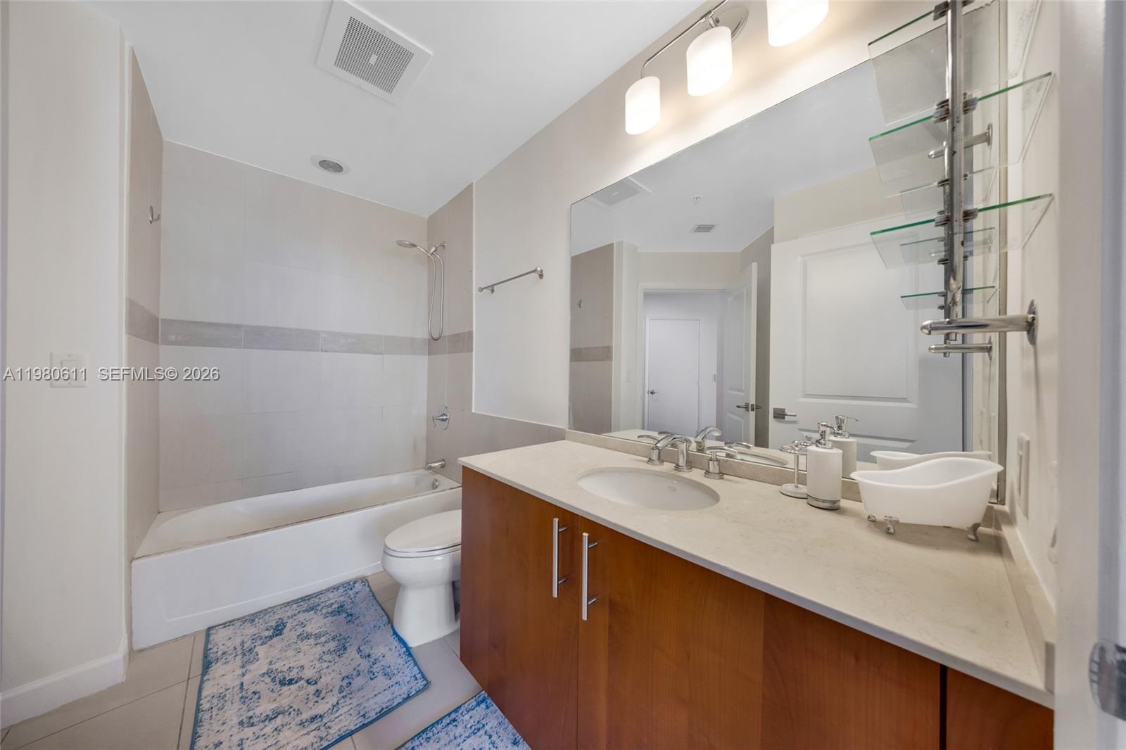 OCEAN MARINE YACHT CLUB C - Residential