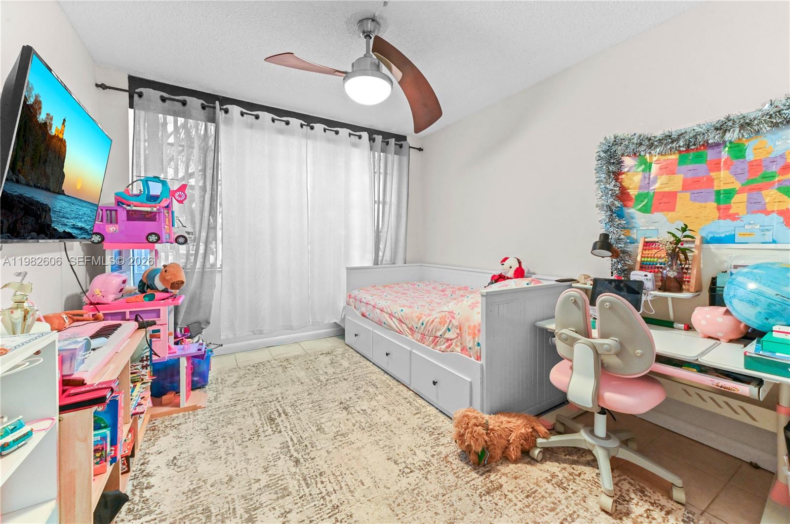 WATERGATE CONDO - Residential