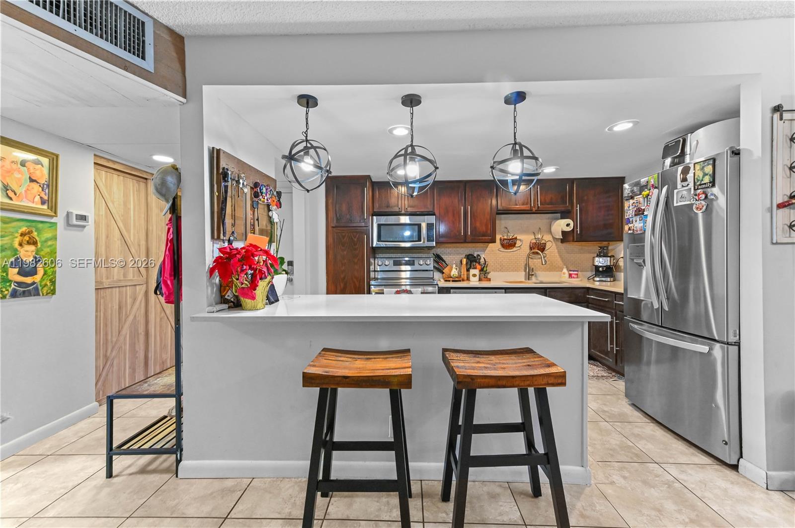 WATERGATE CONDO - Residential