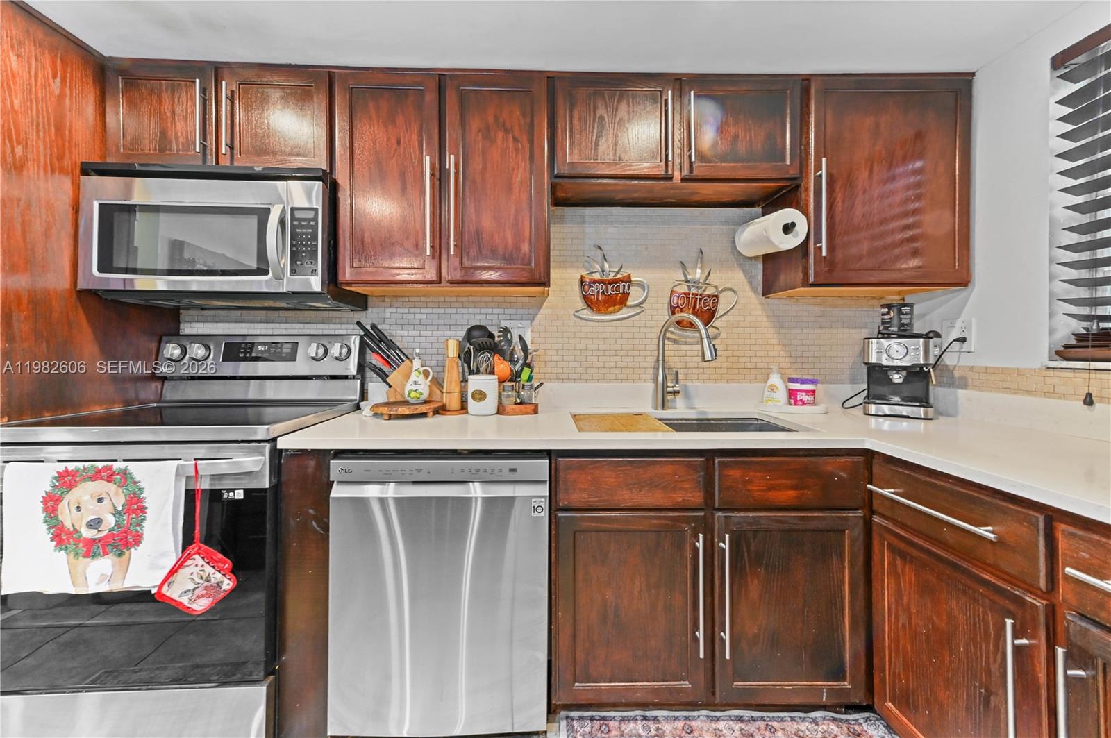 WATERGATE CONDO - Residential