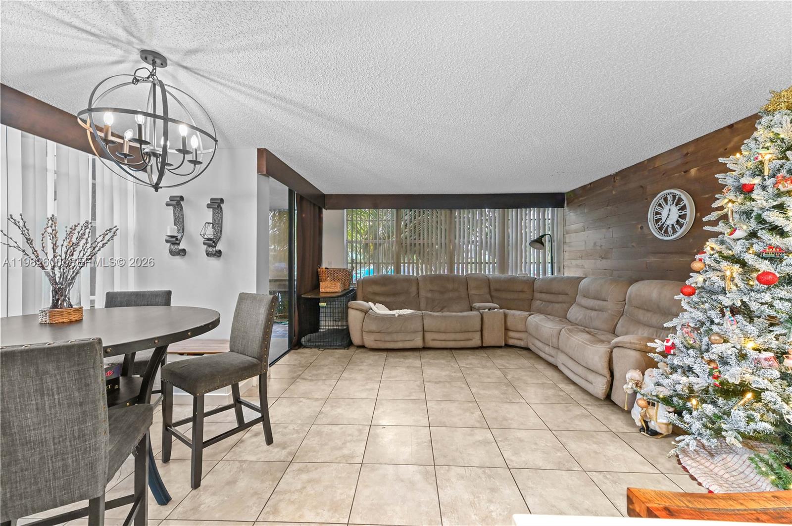 WATERGATE CONDO - Residential