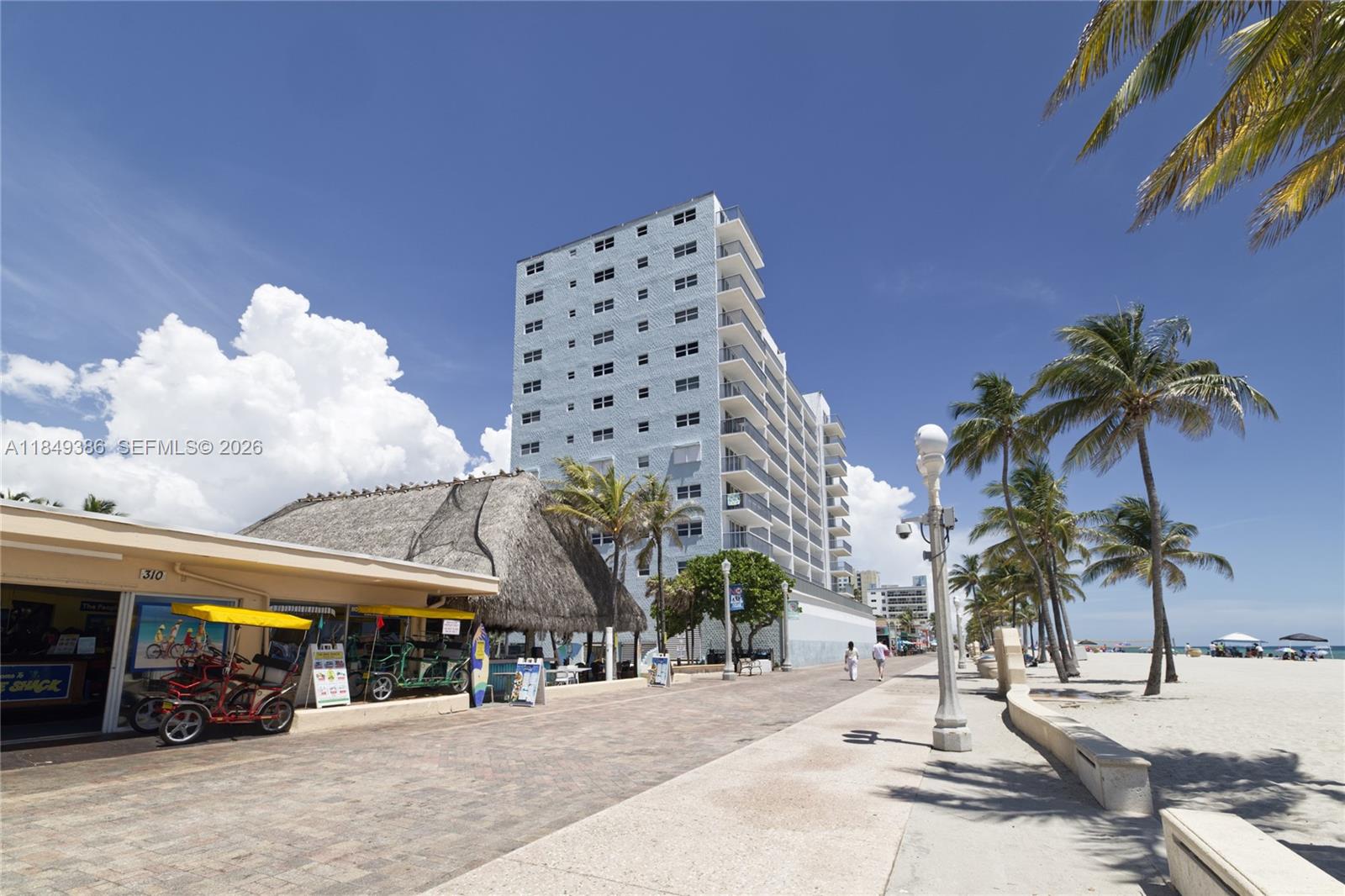 EDGEWATER BEACH TOWERS CO - Residential