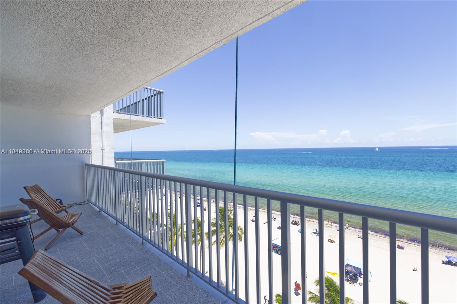 EDGEWATER BEACH TOWERS CO - Residential