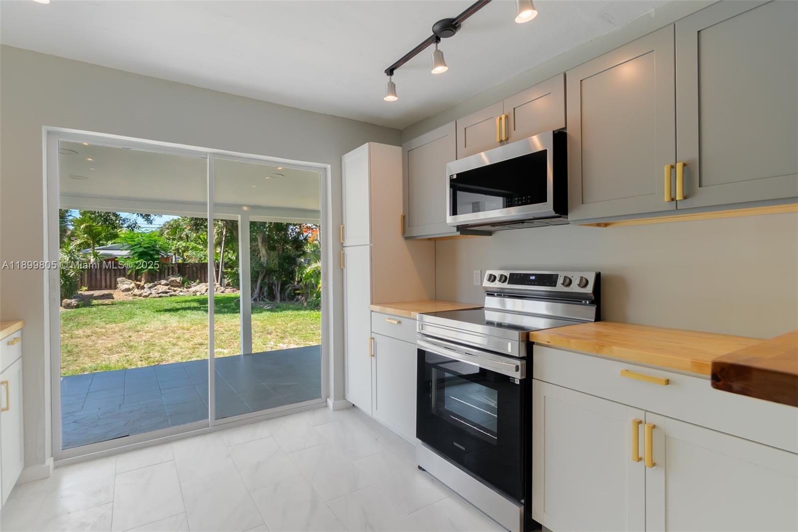 DELL PARK - Residential