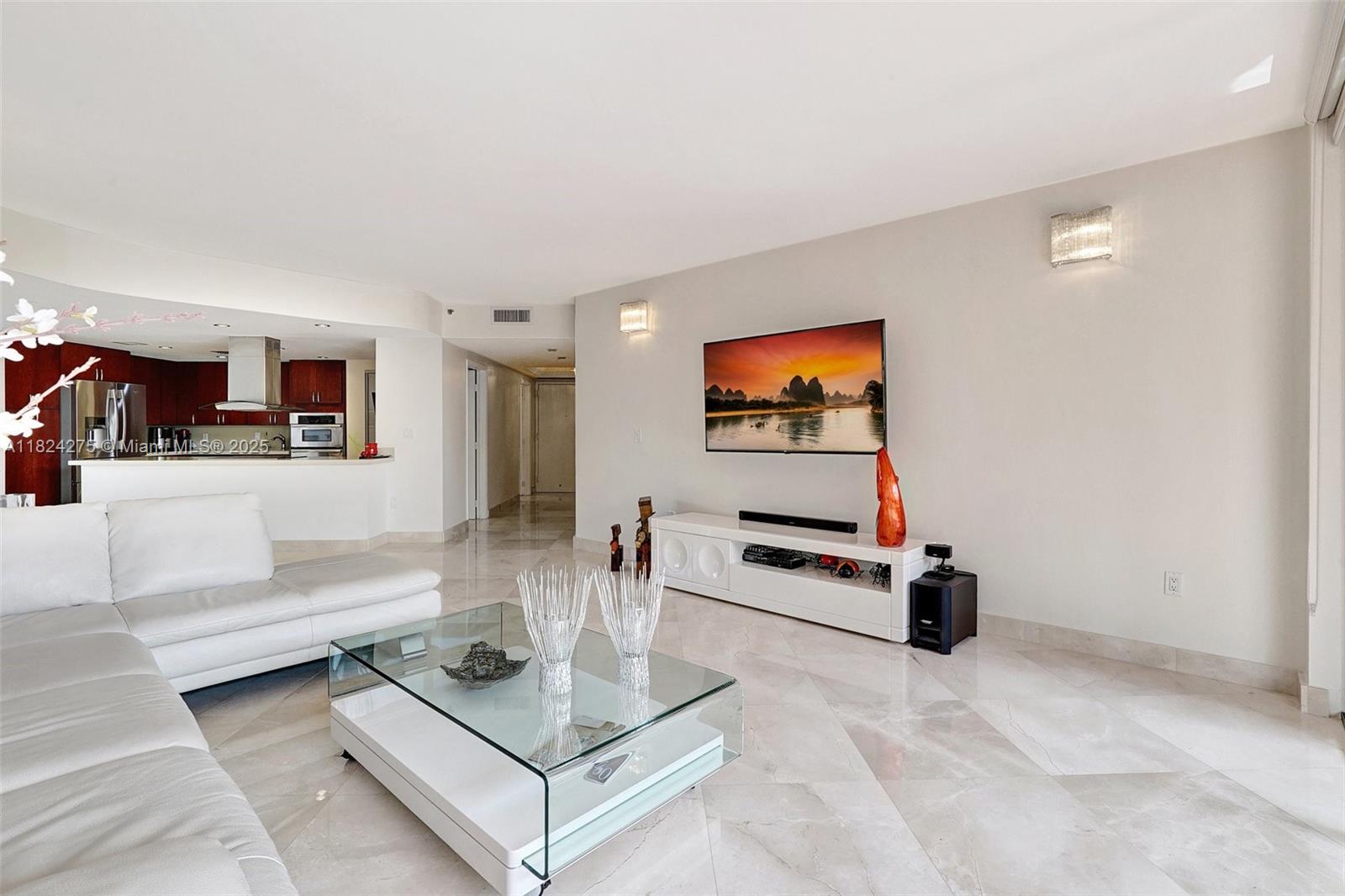 4000 Island Blvd L-2, Aventura, Miami-Dade County, Florida - 2 Bedrooms  
2 Bathrooms - 