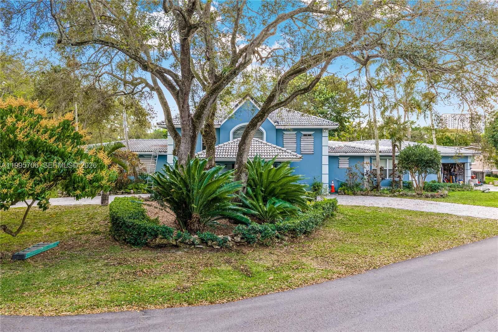 PHILARTHRIA - Residential