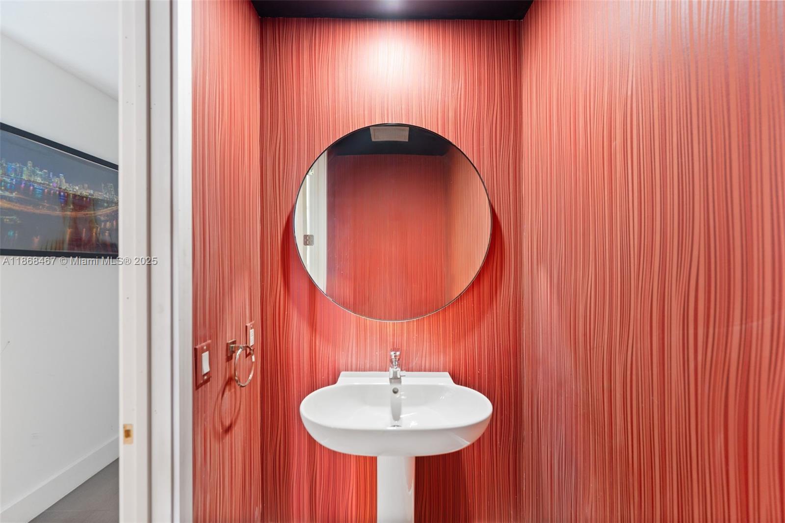 MARQUIS CONDO - Residential