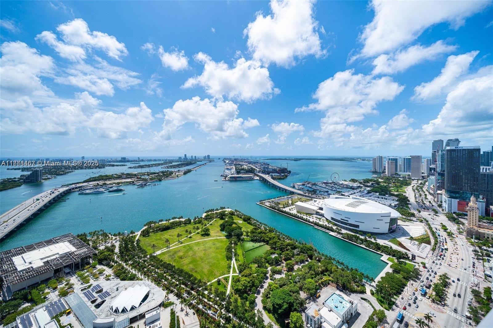 MARQUIS CONDO - Residential